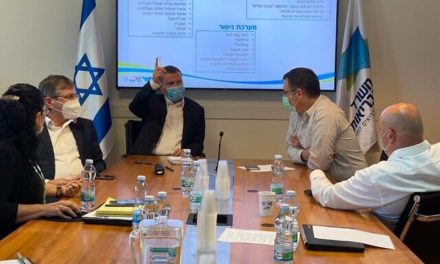 Israele intensificherà l’utilizzo delle mascherine