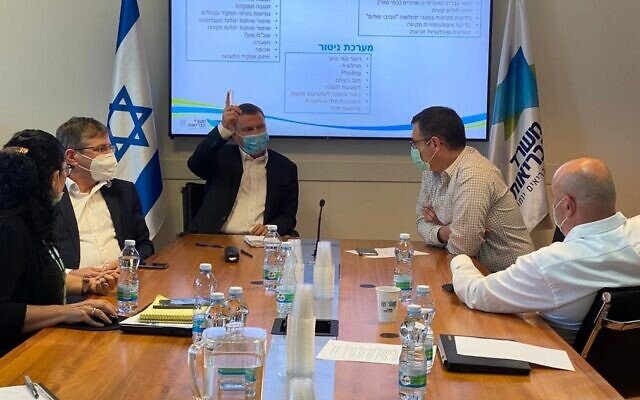 Israele intensificherà l’utilizzo delle mascherine