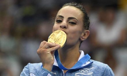 La ginnasta israeliana Linoy Ashram vince l’oro ai Campionati Europei