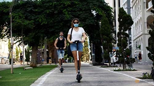 Israele cancella l’uso della mascherina