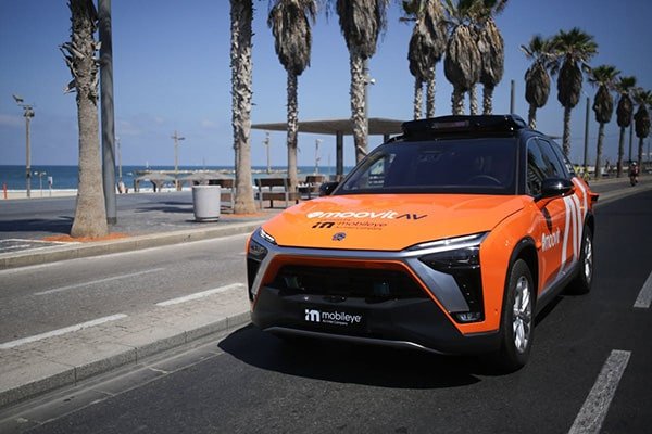 Mobileye lancerà i taxi senza conducente nel 2022