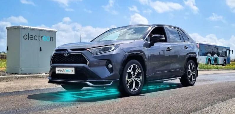 Le auto elettriche Toyota avranno la ricarica wireless grazie alla tecnologia israeliana
